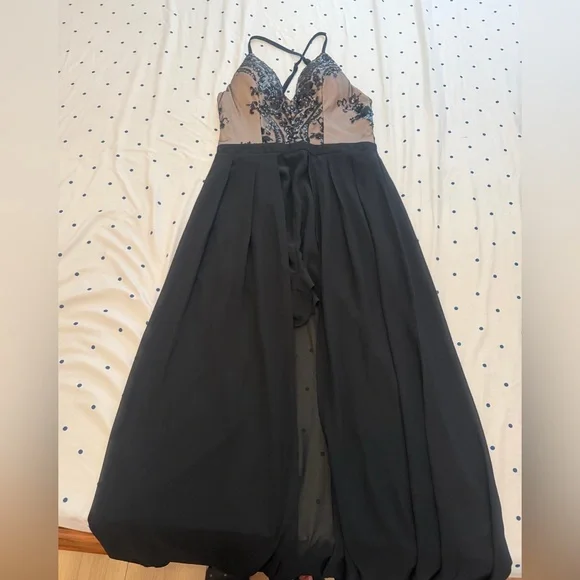 Selfie Leslie Elegant Black and Gold High Low Dress - Picture 4 of 8